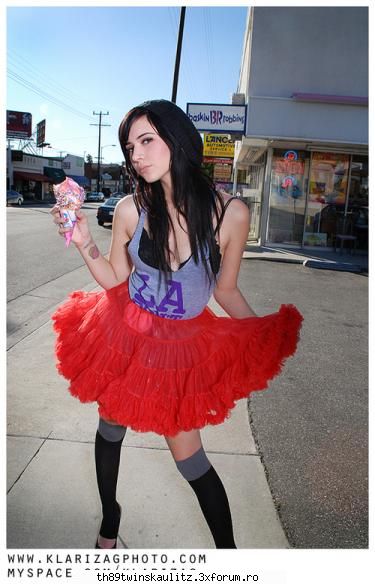 Emo girl's - aeutza - *E M O*