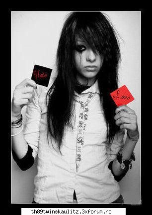Emo girl's - cred k o aleg pe cea din stanga - *E M O*