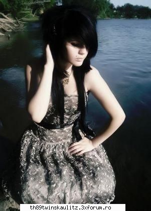 Emo girl's - den!s@D - *E M O*