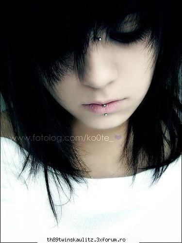 Emo girl's - den!s@D - *E M O*