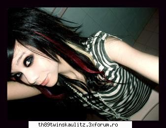 Emo girl's - ★LEeZa-chan★ - *E M O*