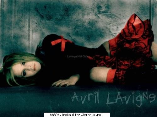 Formatii Punk - sa no uitam si pe avril lavigne - *P U N K*