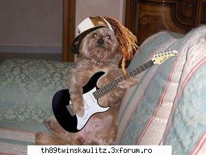 Pics with Tom - chiar e super...dar si asta e scumpic rau - T O M
