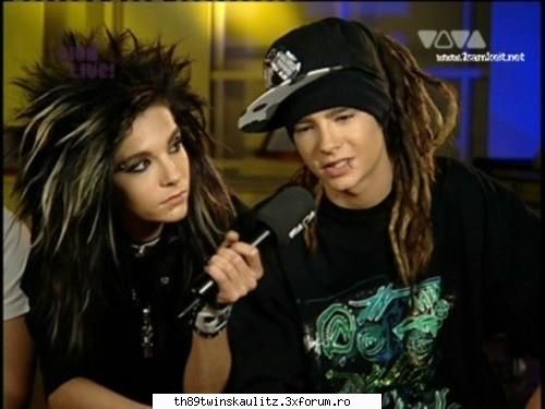 Pics with twins - cat de dulcici pot sa fie mai ales tom este atat - T W I N S