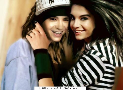 Pics with twins - sunt asa dragalashi...:X - T W I N S