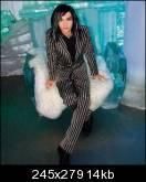 Poze - e asa de sexy in costum - B I L L