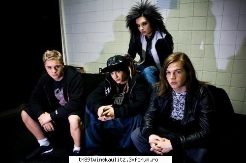 Poze trupa - TH!TH!TH!TH! :D :D :D :D - T O K I O~H O T E L
