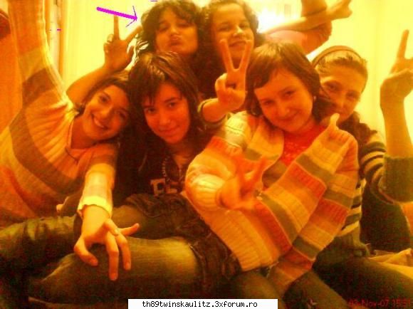 !~!amy_love_tom!~! - ei bn....yo sunt Amalia(prietenii imi zik Amy si - *W E L C O M E*