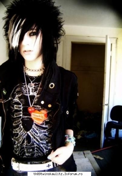 emo boy's - seamana putin d tot k bill..... nu mi-o luati in - *E M O*