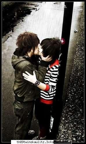 emo love - mag_483 - *E M O*
