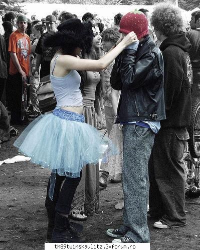 emo love - mag_483 - *E M O*