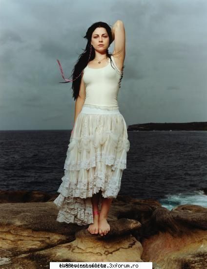 evanescence - amy lee si mare luv pozik asta - *A L T E~T R U P E*