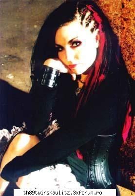 evanescence - so imi plache multe - *A L T E~T R U P E*