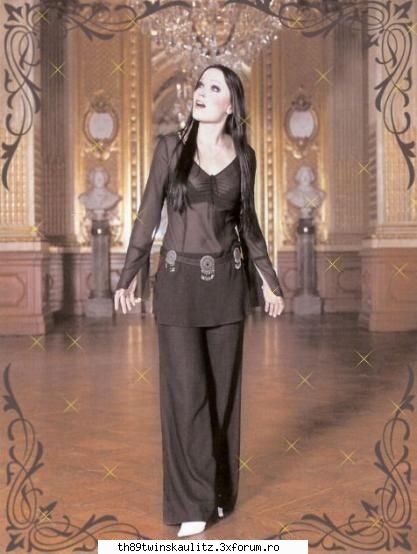 nightwish - wow ce marfa e imbracata aici - *A L T E~T R U P E*