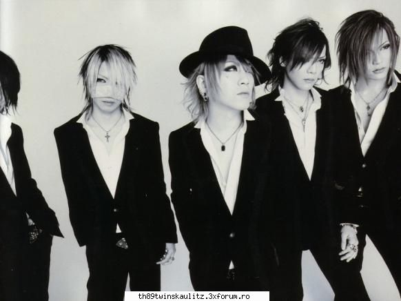 the gazette - ce dragutzi sunt in costume.gatha acu sa pun - *A L T E~T R U P E*